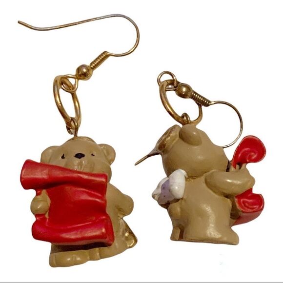 5 pair fun earrings-carrot-butterflies-easteregg-sheepdog-teddy bear-ladybug pin - Picture 5 of 9